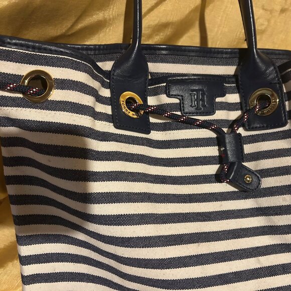 Rare Tommy Hilfiger  tote - Picture 2 of 7